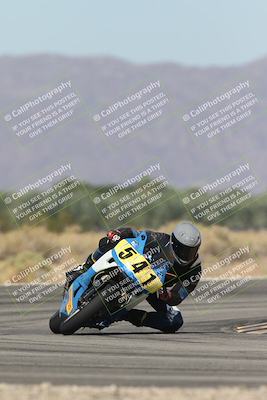 media/Oct-13-2025-Moto Forza (Mon) [[a66d839500]]/2-A Group/Session 3 (Turn 16)/